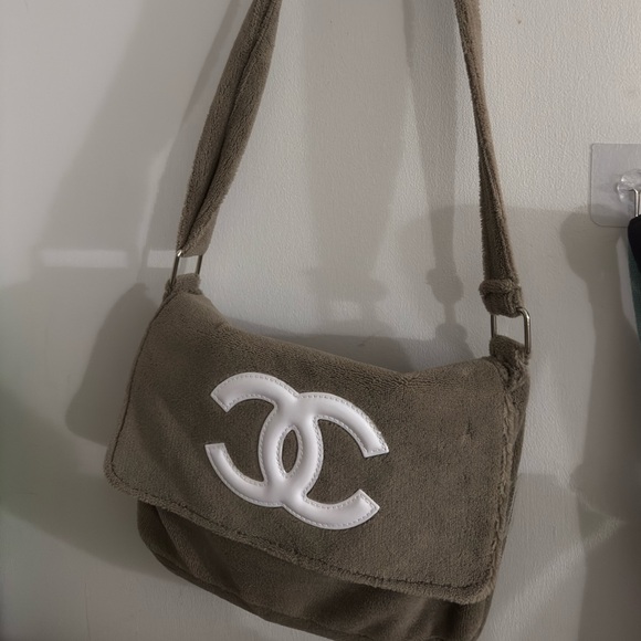 Precision chanel Tan Shoulder Bag - Picture 2 of 2